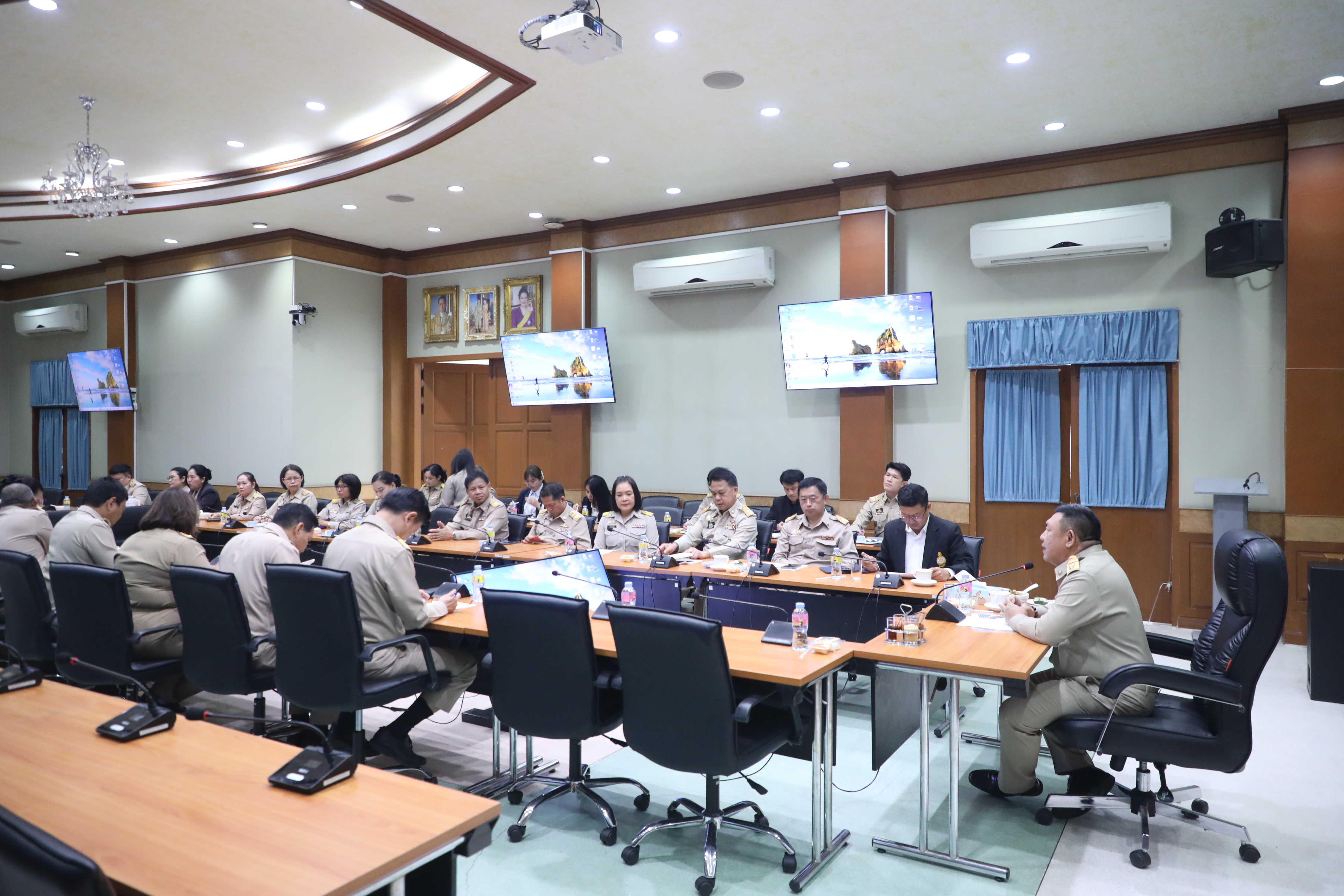 title - ส.ป.ก. จัดประชุม Morning Talk คณะผู้บริหาร เพื่อติดตามและขับเคลื่อนงานนโยบาย ส.ป.ก.